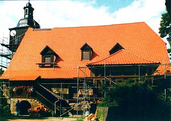 Die Neueindeckung des Daches 1996